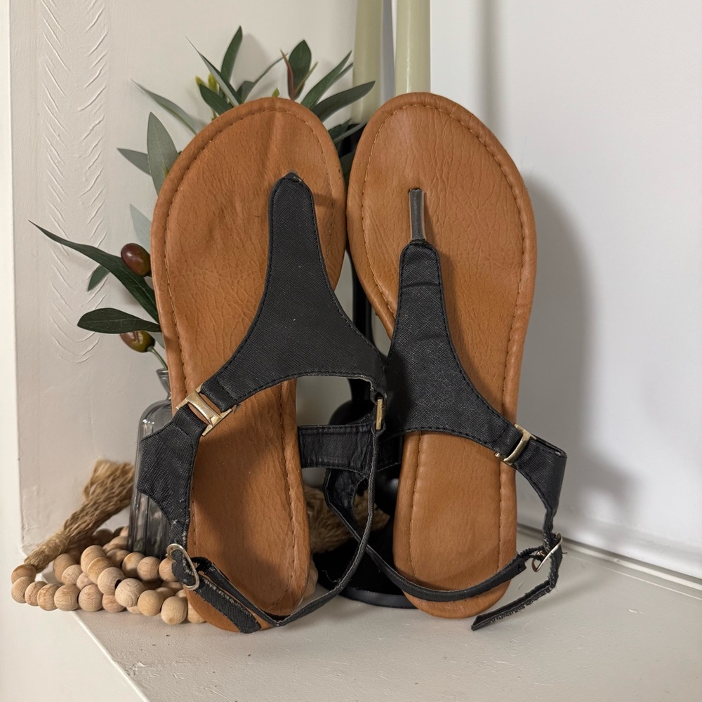Ardene Black and Tan Women's Sandals
